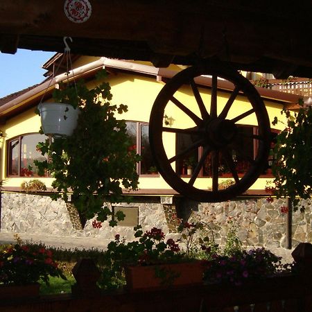 Motel Perla Sigheteana Sighetu Marmaţiei Exterior foto