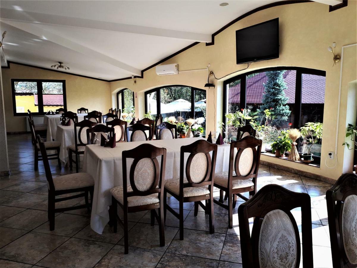 Motel Perla Sigheteana Sighetu Marmaţiei Exterior foto